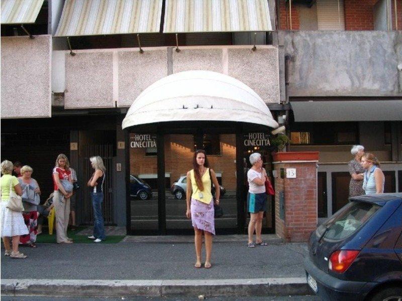 Hotel Cinecitta Rom Exterior foto